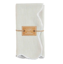 WHITE SCALLOPED NAPKIN SET
