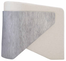 ISLA CHAIR